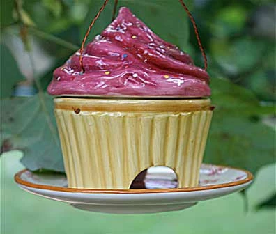 Ceramic Cupcake Bird Feeder 5 Ceramic Cupcake Bird Feeder - Image 3