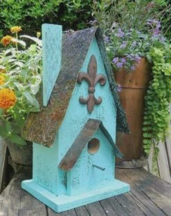 Barn Wood Birdhouse- Fleur-de-Lis